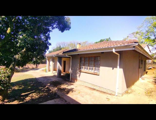 5 BEDROOM HOUSE FOR SALE IN PRESTBURY